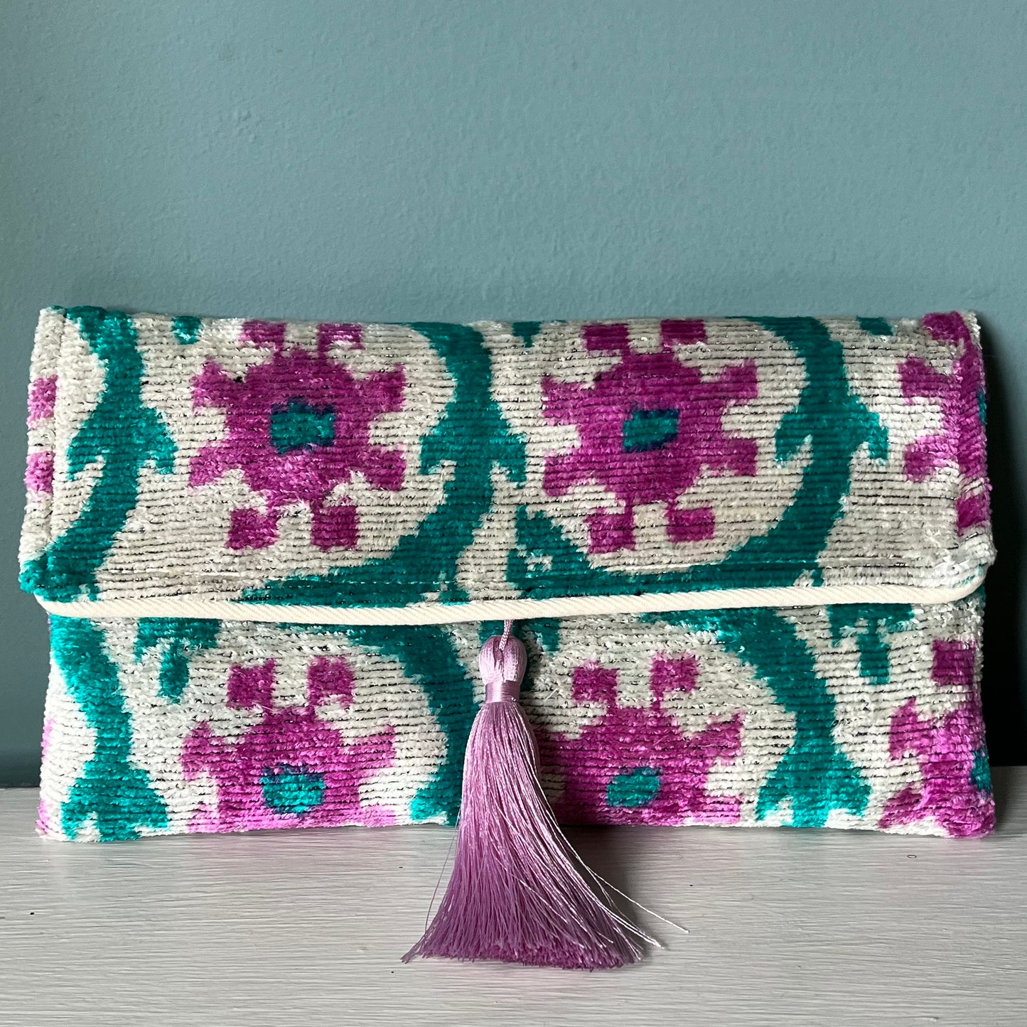 Turquoise, pink, off white Ikat clutchbag