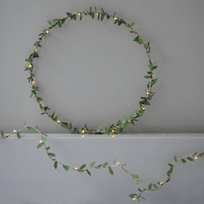 Green Leaf Light Up Wreath - Christmas Decoration