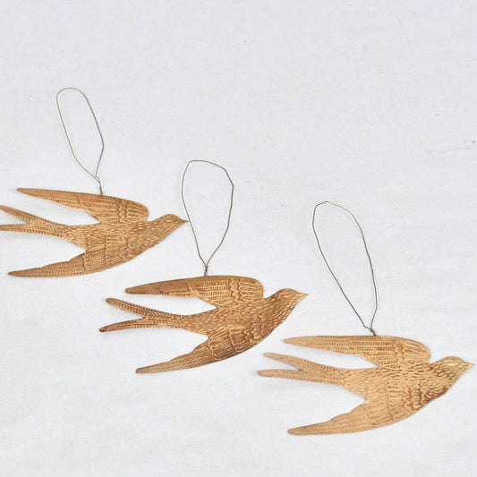 GOLD SWALLOW BIRD  HANGING 16x1x9CM (small)