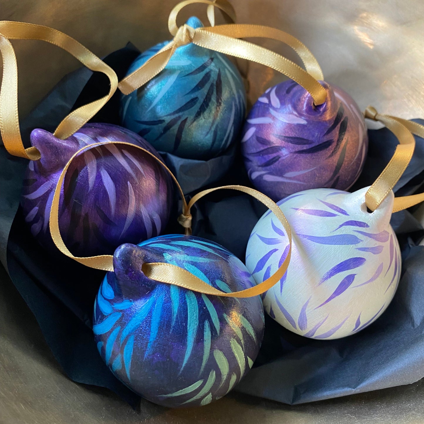 Ceramic painted baubles