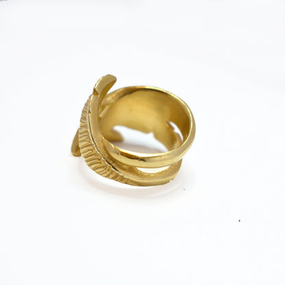 RIMBA handcarved leaf ring